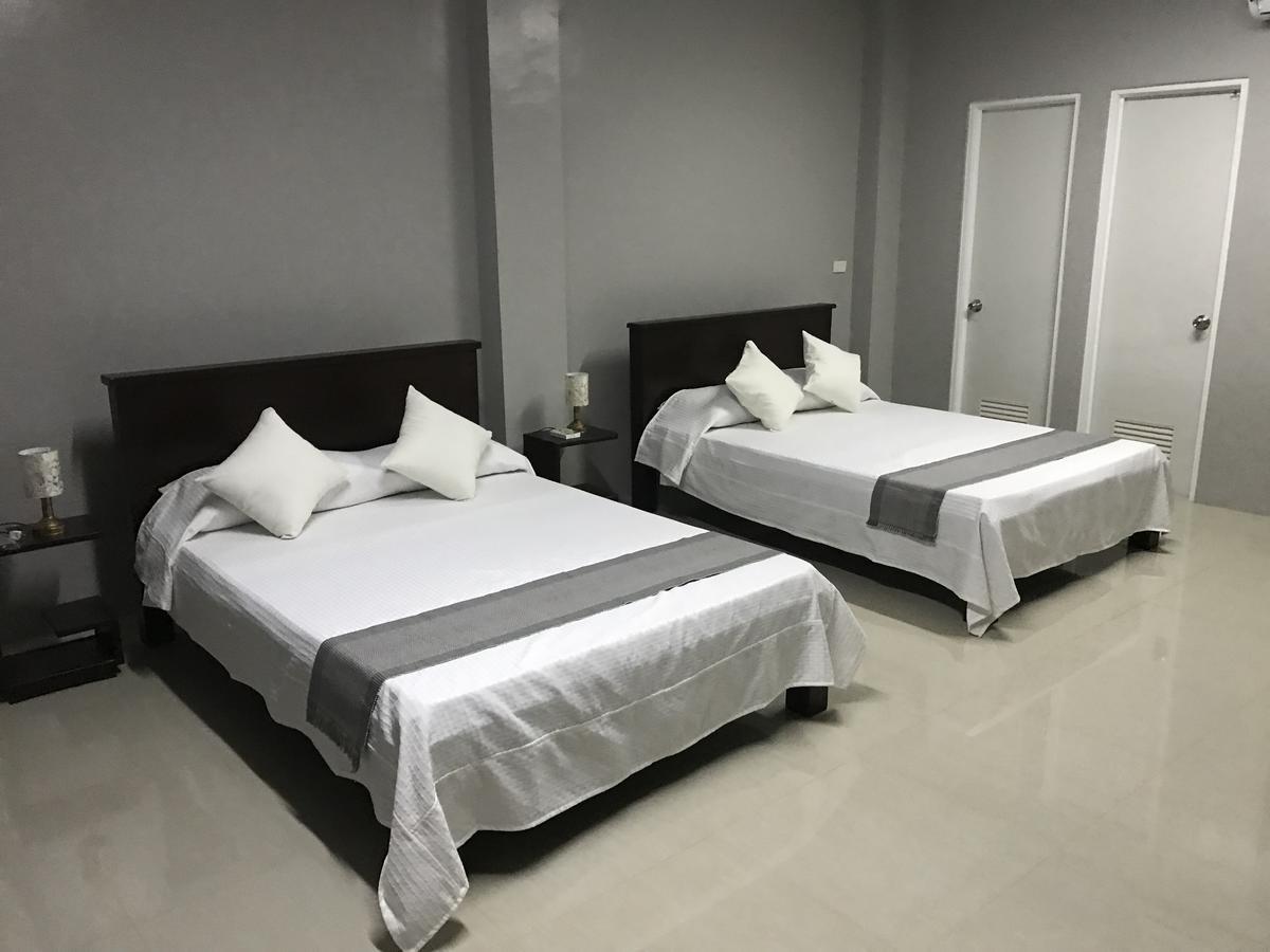 Reddoorz El Senor Jesus Apartelle Vigan Ilocos Hotell Eksteriør bilde